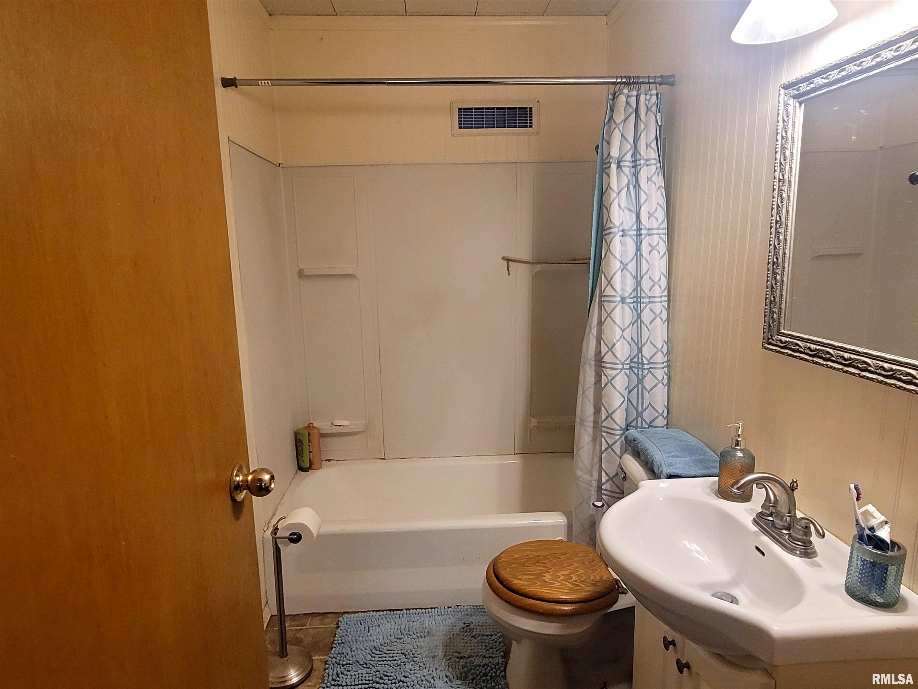 210 South White Street Macomb, IL 61455 - Photo 12 of 29