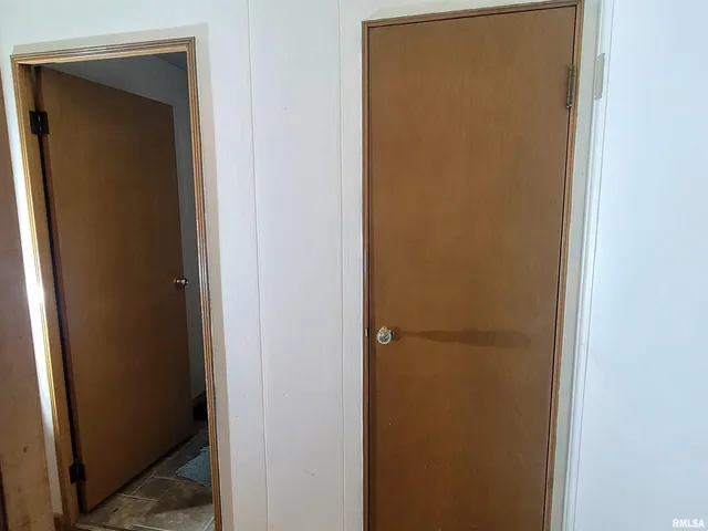 $69,400 | 210 South White Street, Macomb, IL 61455