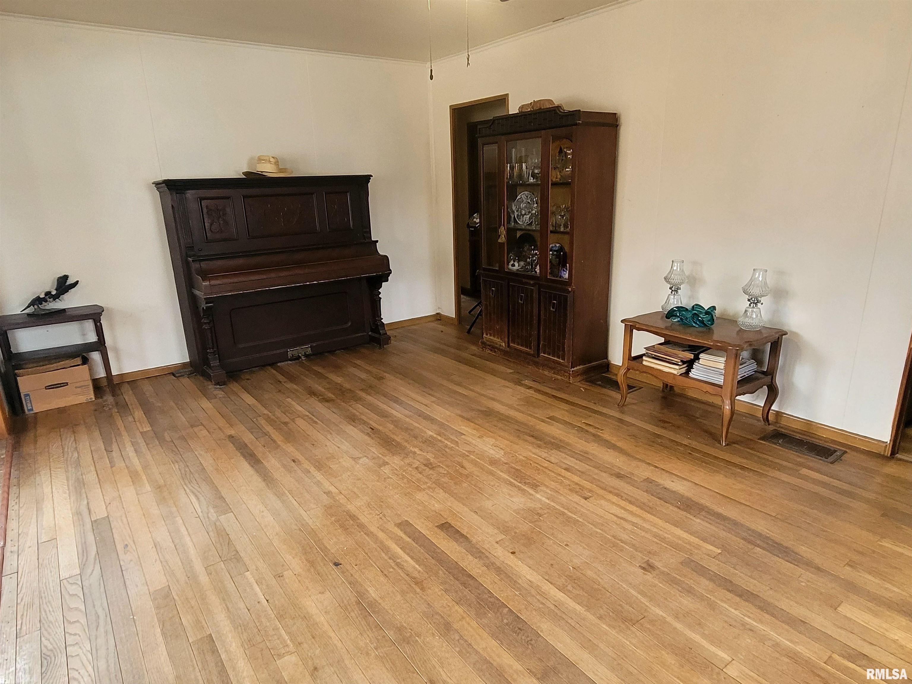 210 South White Street Macomb, IL 61455 - Photo 16 of 29