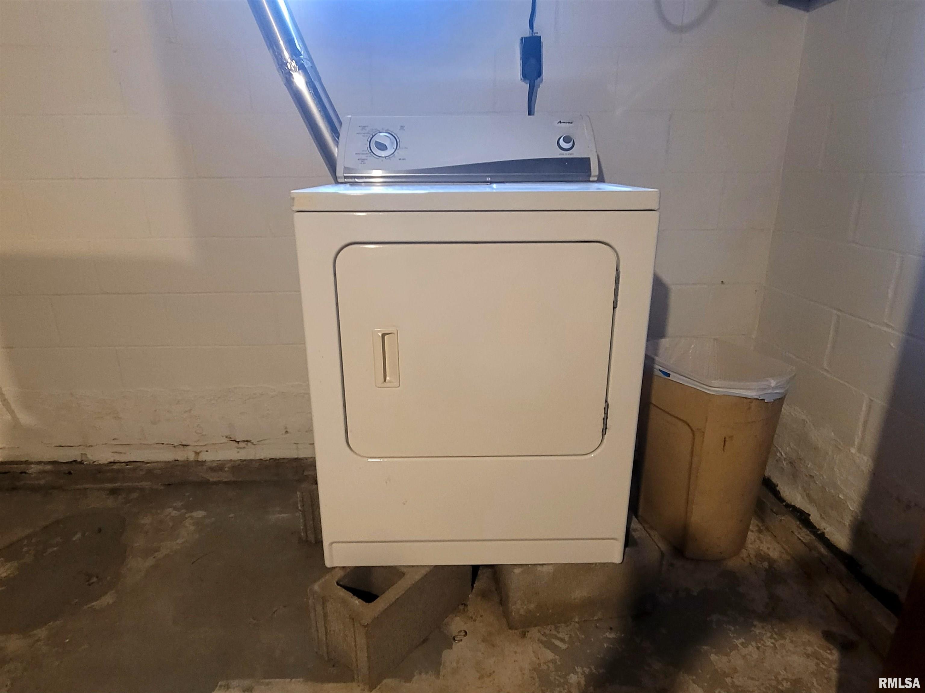 210 South White Street Macomb, IL 61455 - Photo 20 of 29