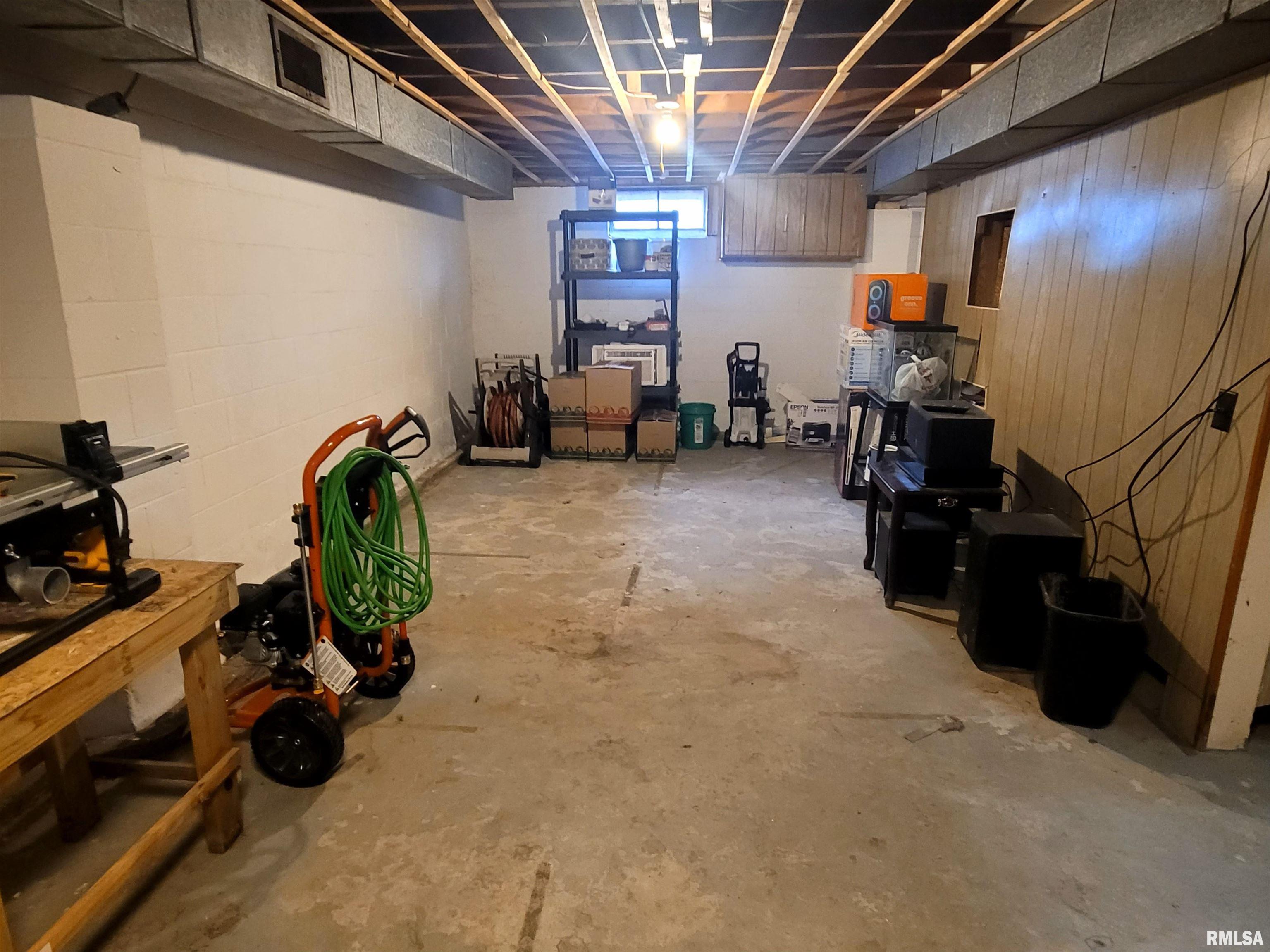 210 South White Street Macomb, IL 61455 - Photo 23 of 29