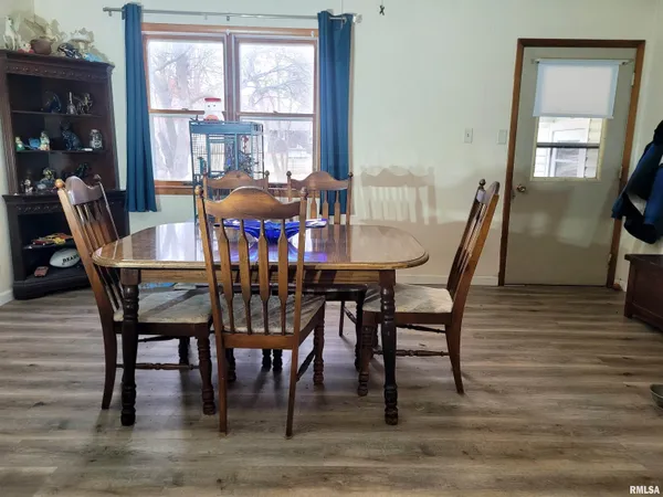 $69,400 | 210 South White Street, Macomb, IL 61455