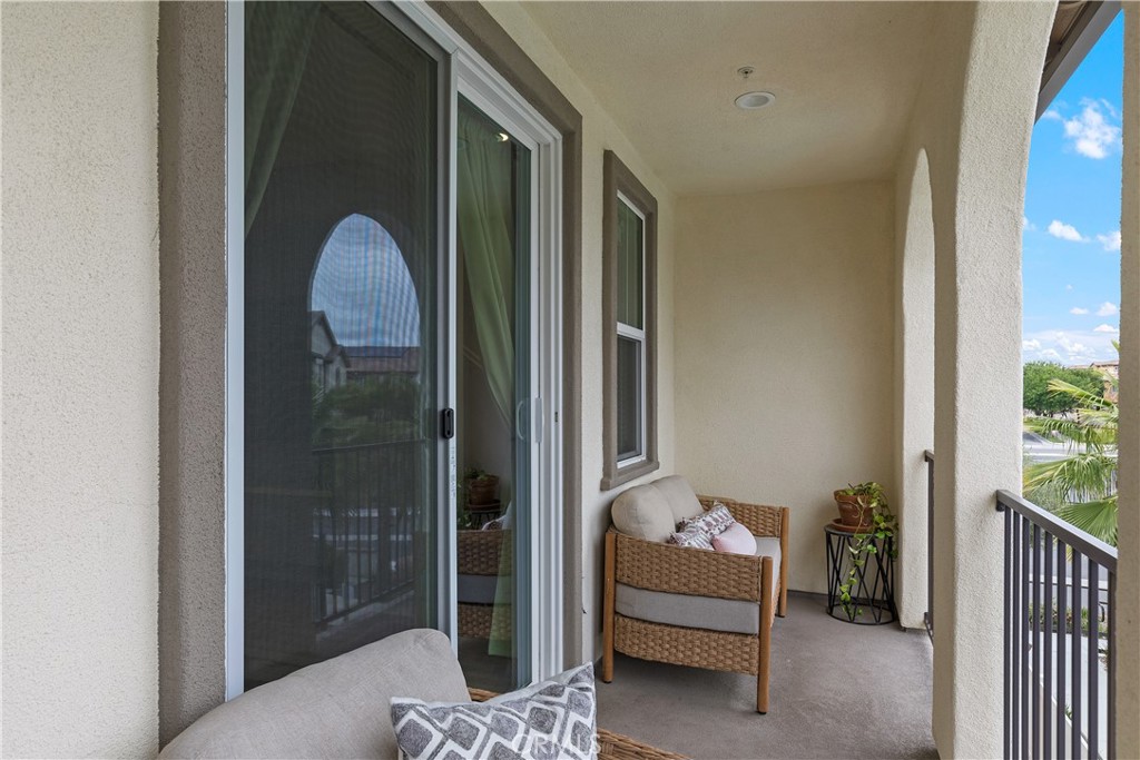 31329 Via Nubes Temecula, CA 92592 - Photo 17 of 45 a view of livingroom with furniture