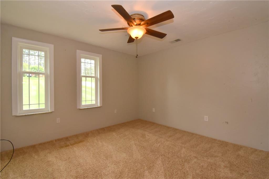 558 Country Club Road Washington, PA 15301 - Photo 19 of 25 Gallery Image 19