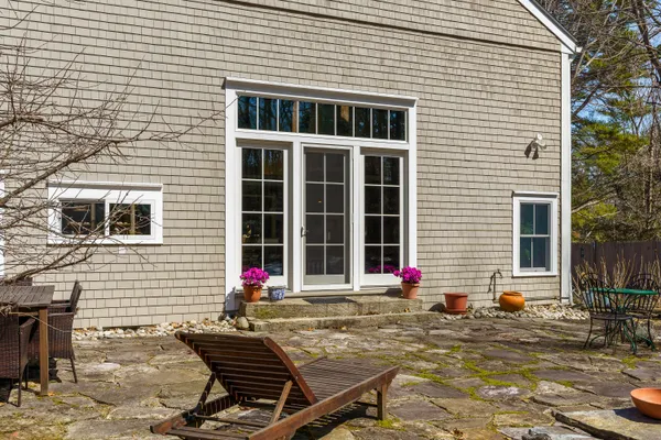 $1,375,000 | 9 Conifer Ridge, Cumberland, ME 04110