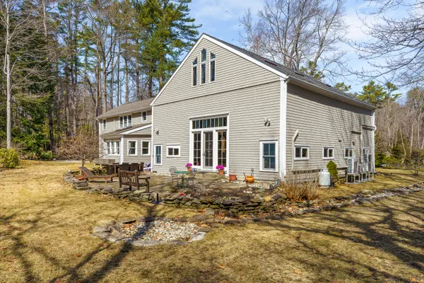 $1,375,000 | 9 Conifer Ridge, Cumberland, ME 04110