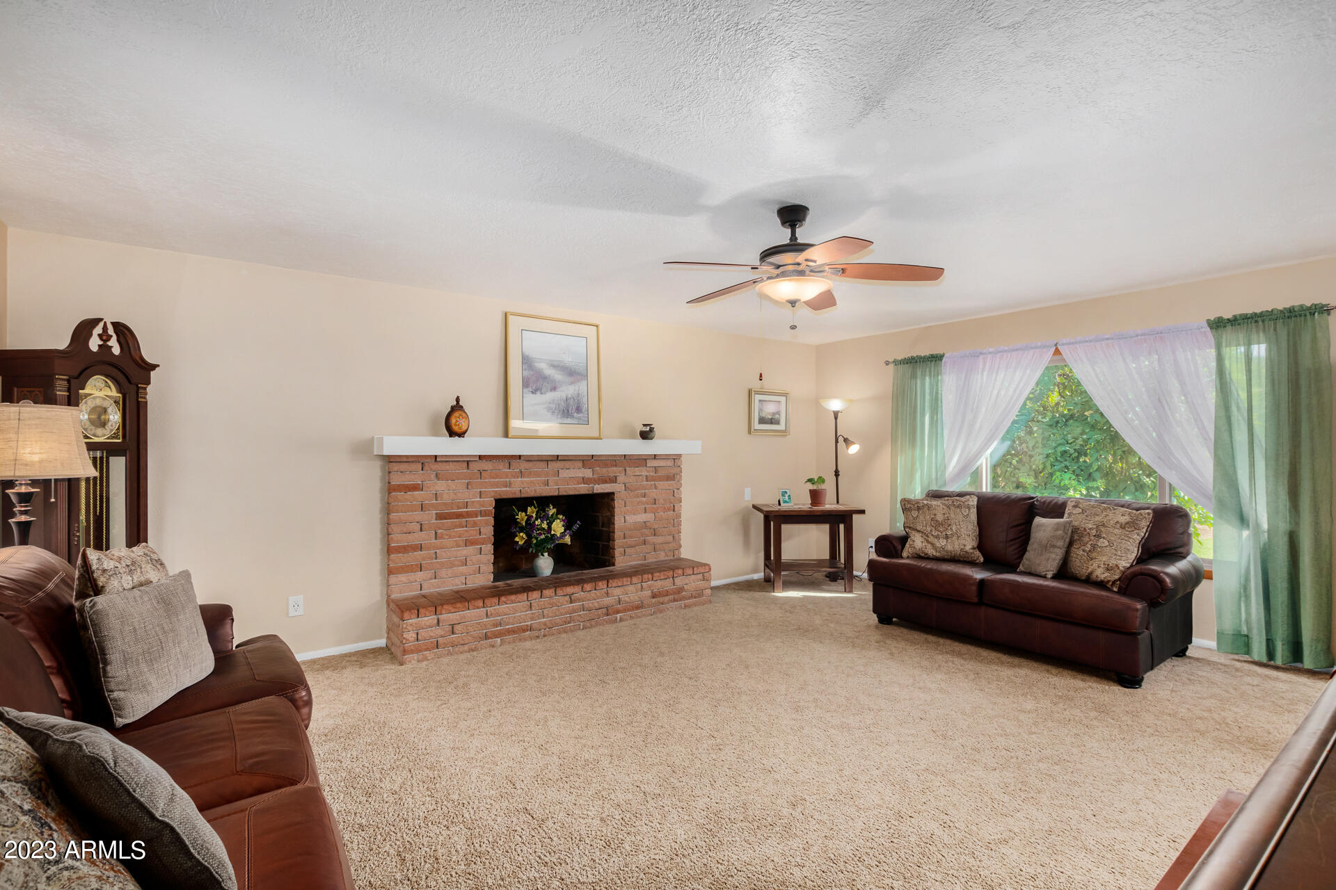113 East Riviera Drive Tempe, AZ 85282 - Photo 6 of 47 0007-07 - Riveria