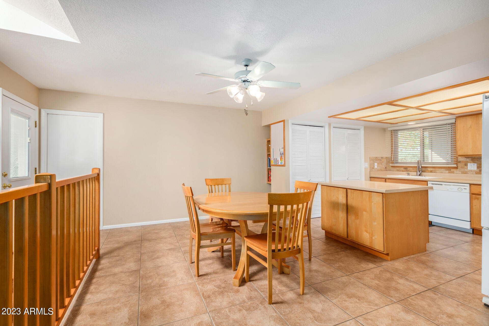 113 East Riviera Drive Tempe, AZ 85282 - Photo 9 of 47 0013-13 - Riveria