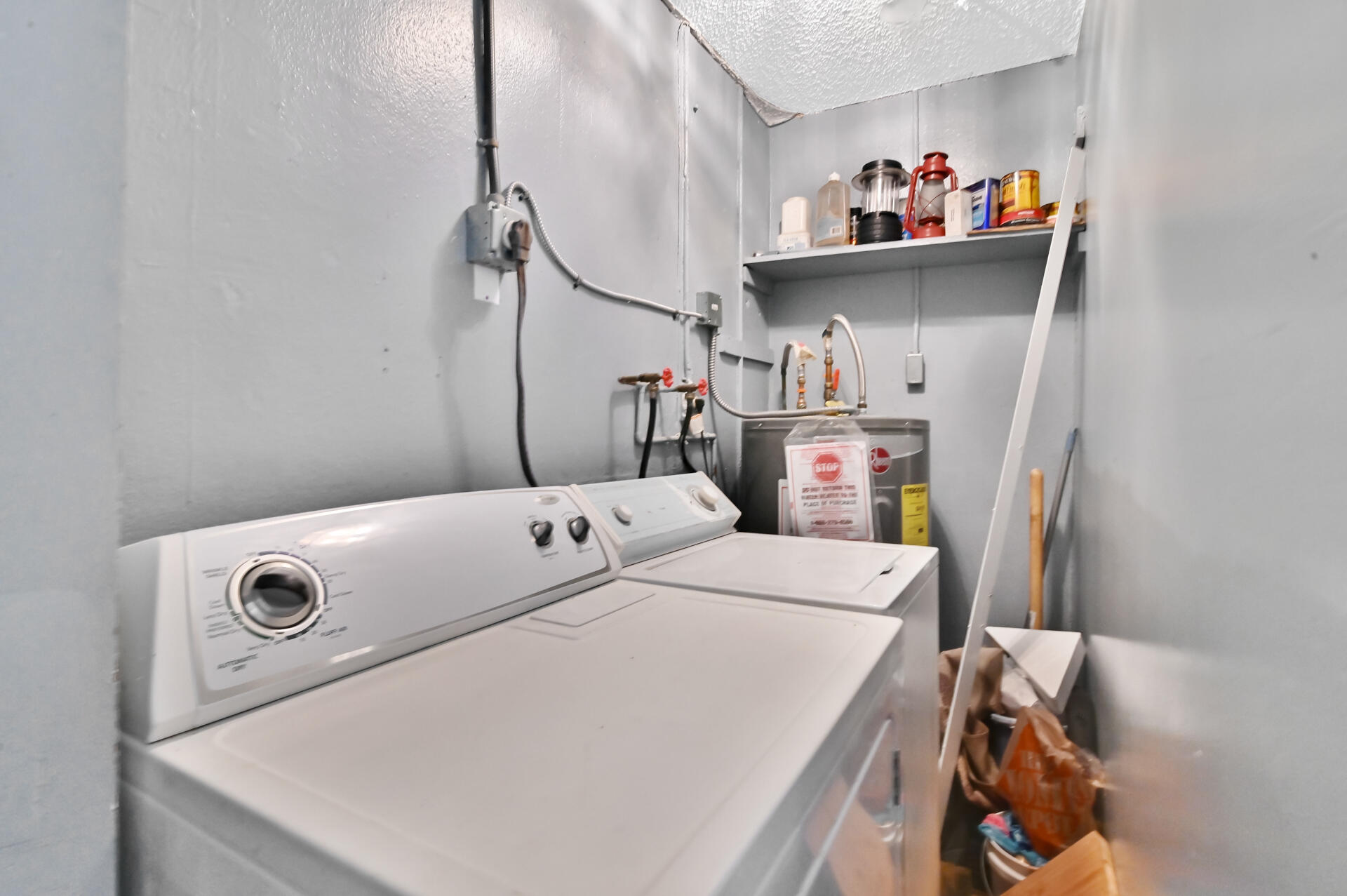 5721 Orange Road Royal Palm Estates, FL 33413 - Photo 16 of 19 16_Laundry Room 01