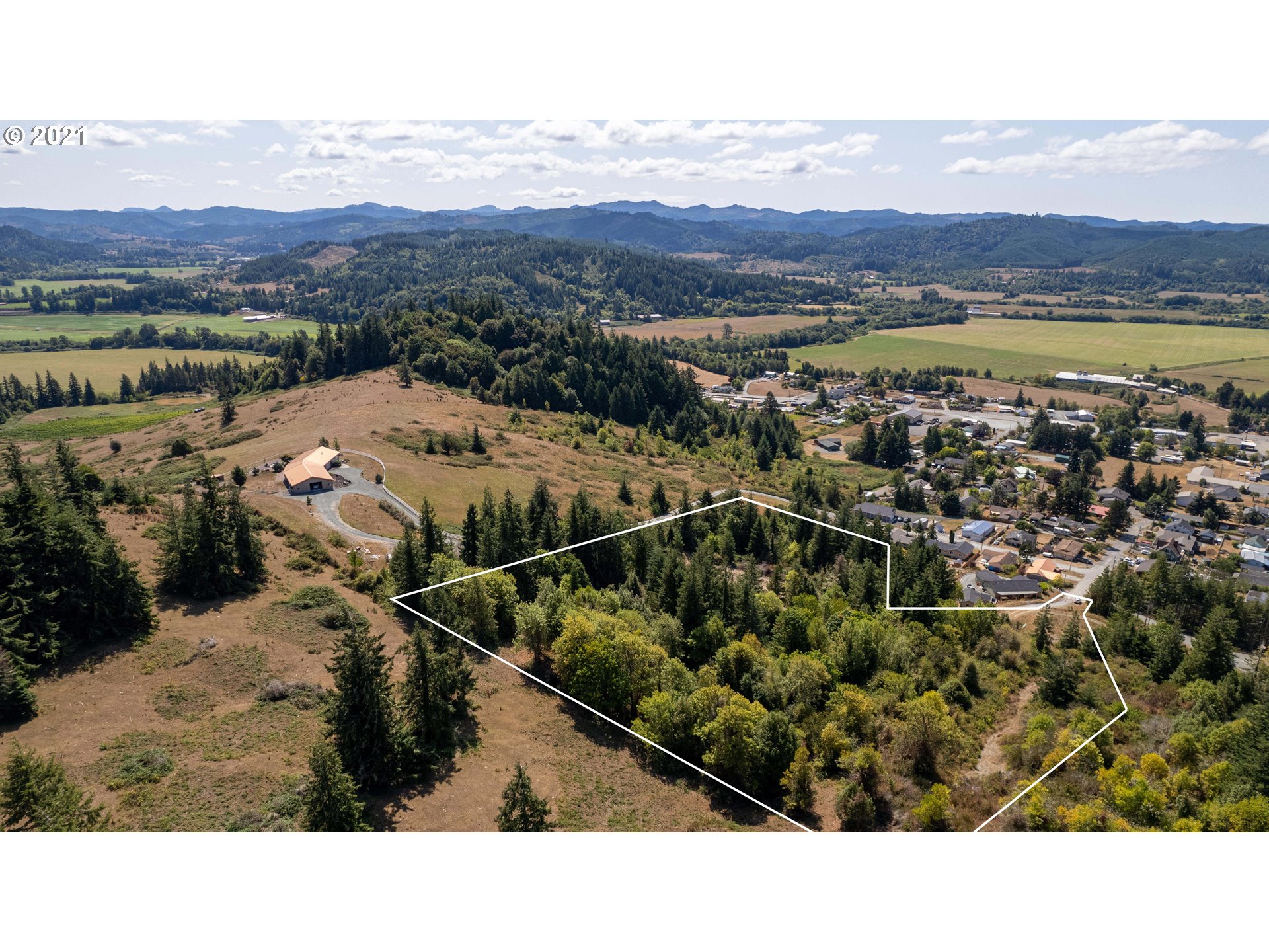 2375 King Lane Myrtle Point, OR 97458 - Photo 12 of 22 Gallery Image 12