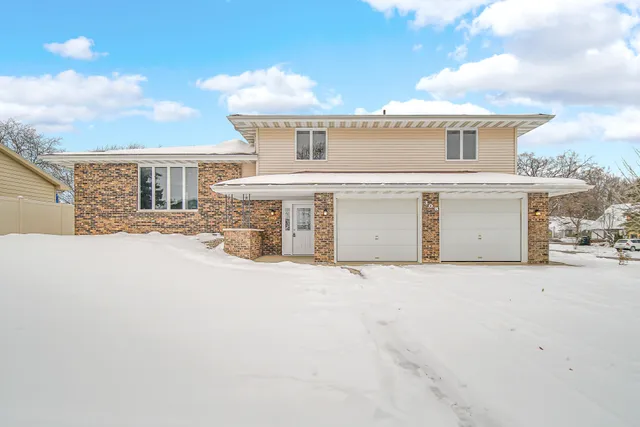 a view of a house with a outdoor space