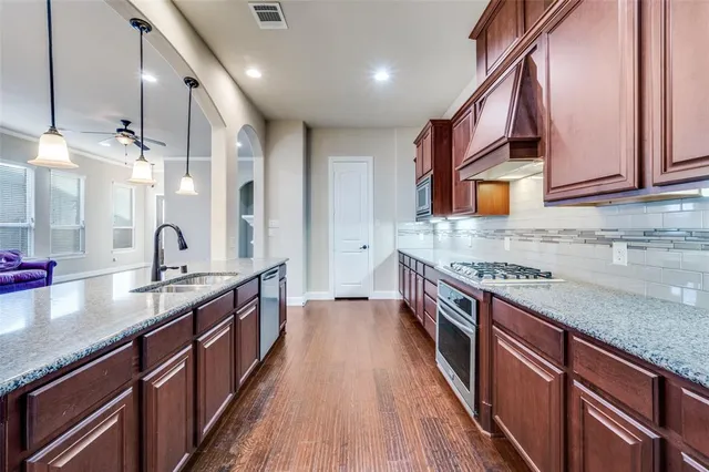 $2,575 | 540 Enfield Drive, Frisco, TX 75036