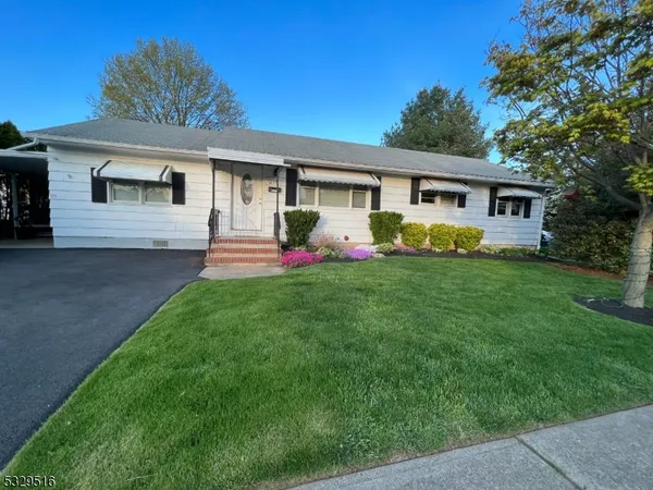 $1,700 | 215 South 18th Avenue, Unit 2, Manville, NJ 08835