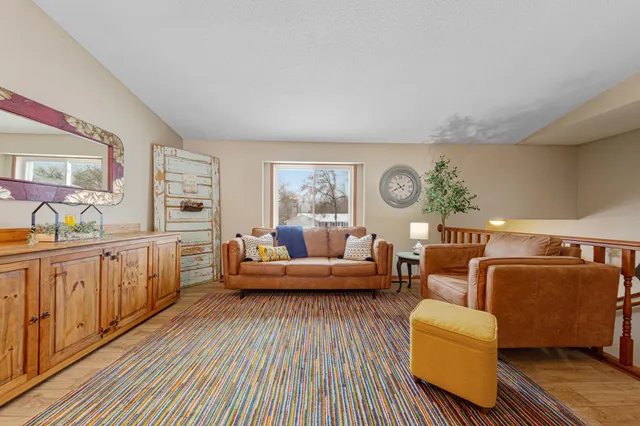 $327,500 | 225 19th Street Northeast, Owatonna, MN 55060