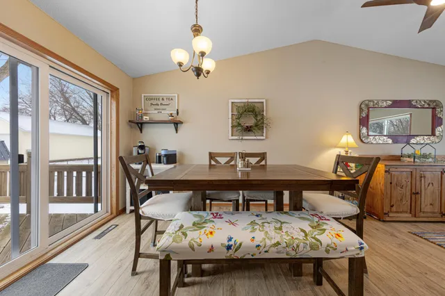 $327,500 | 225 19th Street Northeast, Owatonna, MN 55060