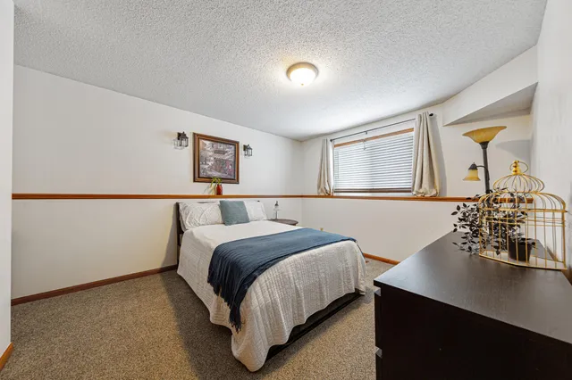 $327,500 | 225 19th Street Northeast, Owatonna, MN 55060