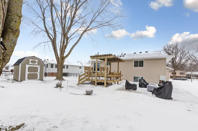 $327,500 | 225 19th Street Northeast, Owatonna, MN 55060