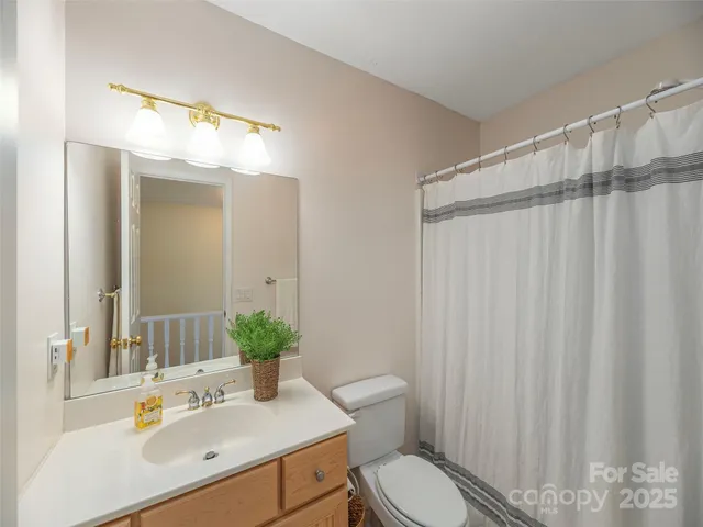 $335,000 | 53 Vancott Court, Clyde, NC 28721