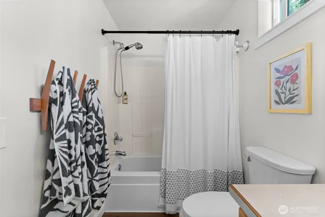 $780,000 | 1099 Makah Place, Fox Island, WA 98333