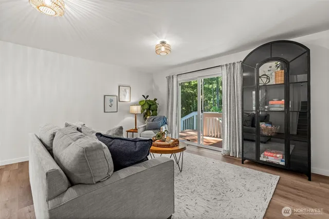 $780,000 | 1099 Makah Place, Fox Island, WA 98333