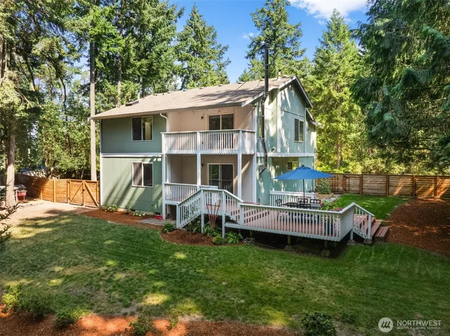 $780,000 | 1099 Makah Place, Fox Island, WA 98333