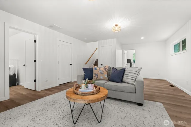 $780,000 | 1099 Makah Place, Fox Island, WA 98333