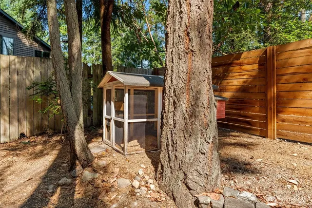 $780,000 | 1099 Makah Place, Fox Island, WA 98333