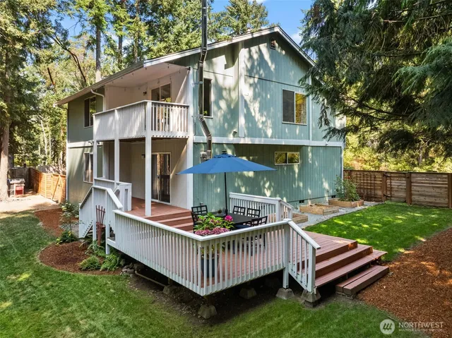 $780,000 | 1099 Makah Place, Fox Island, WA 98333