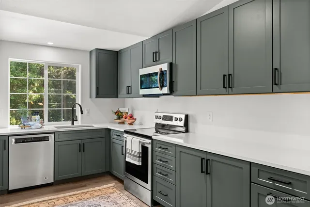 $780,000 | 1099 Makah Place, Fox Island, WA 98333