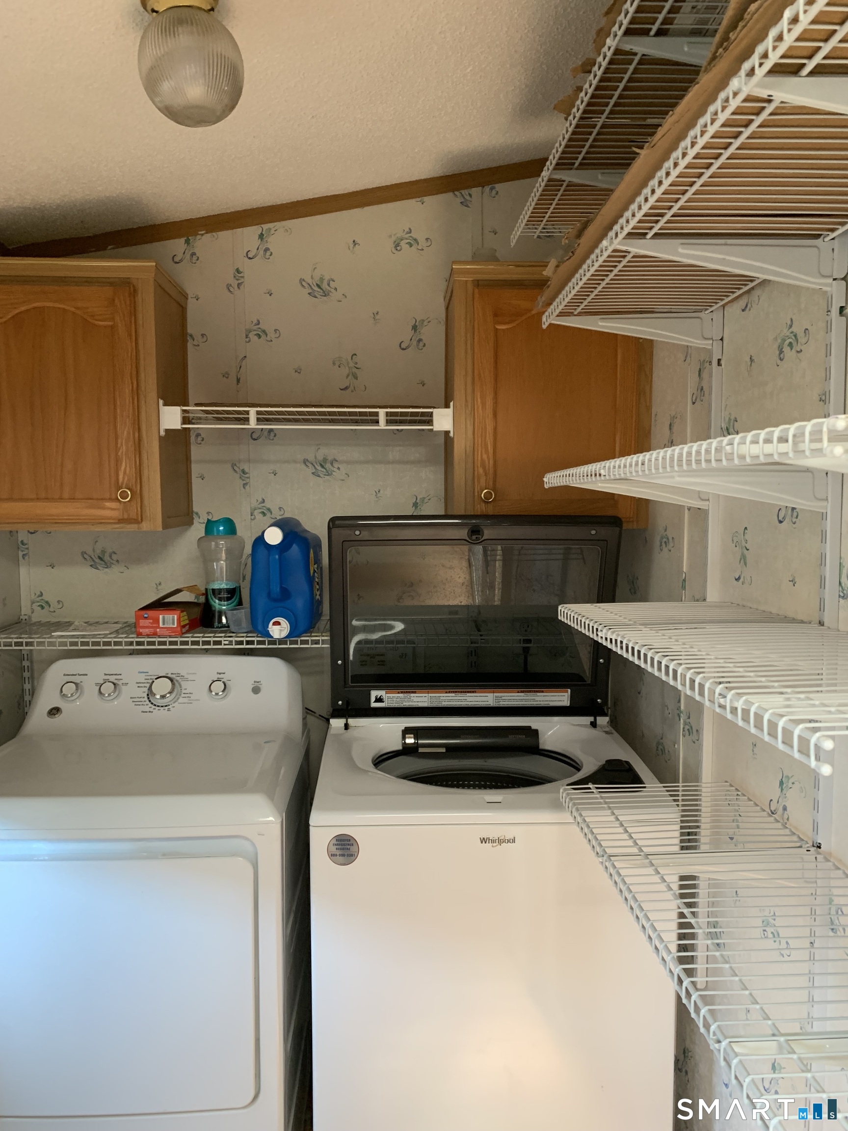 1012 Old Colony Road Meriden, CT 06451 - Photo 6 of 17