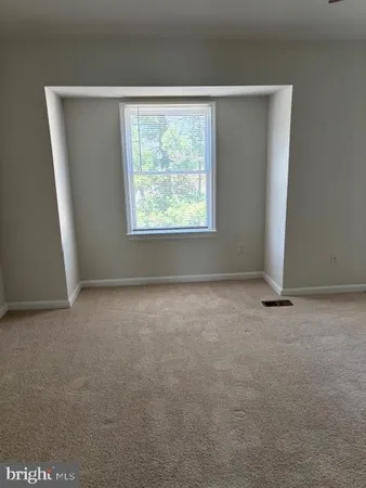 $3,000 | 3719 Roxbury Lane, Alexandria, VA 22309