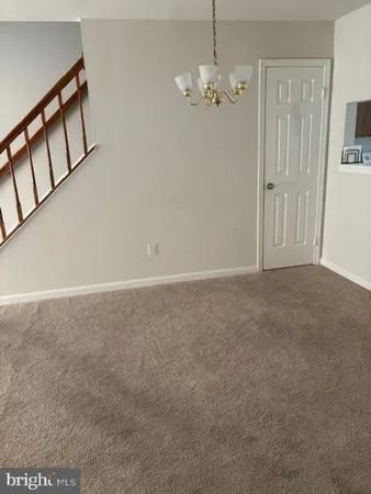 $3,000 | 3719 Roxbury Lane, Alexandria, VA 22309