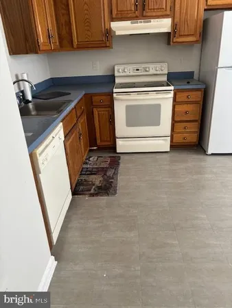 $3,000 | 3719 Roxbury Lane, Alexandria, VA 22309