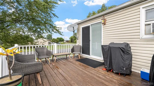 $235,000 | 6558 Royal Parkway South, Lockport Town, NY 14094