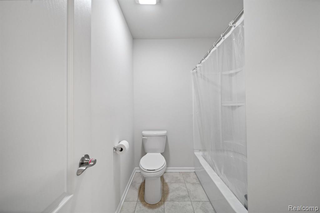 351 Strawberry Drive Rochester, MI 48307 - Photo 26 of 32 Gallery Image 26