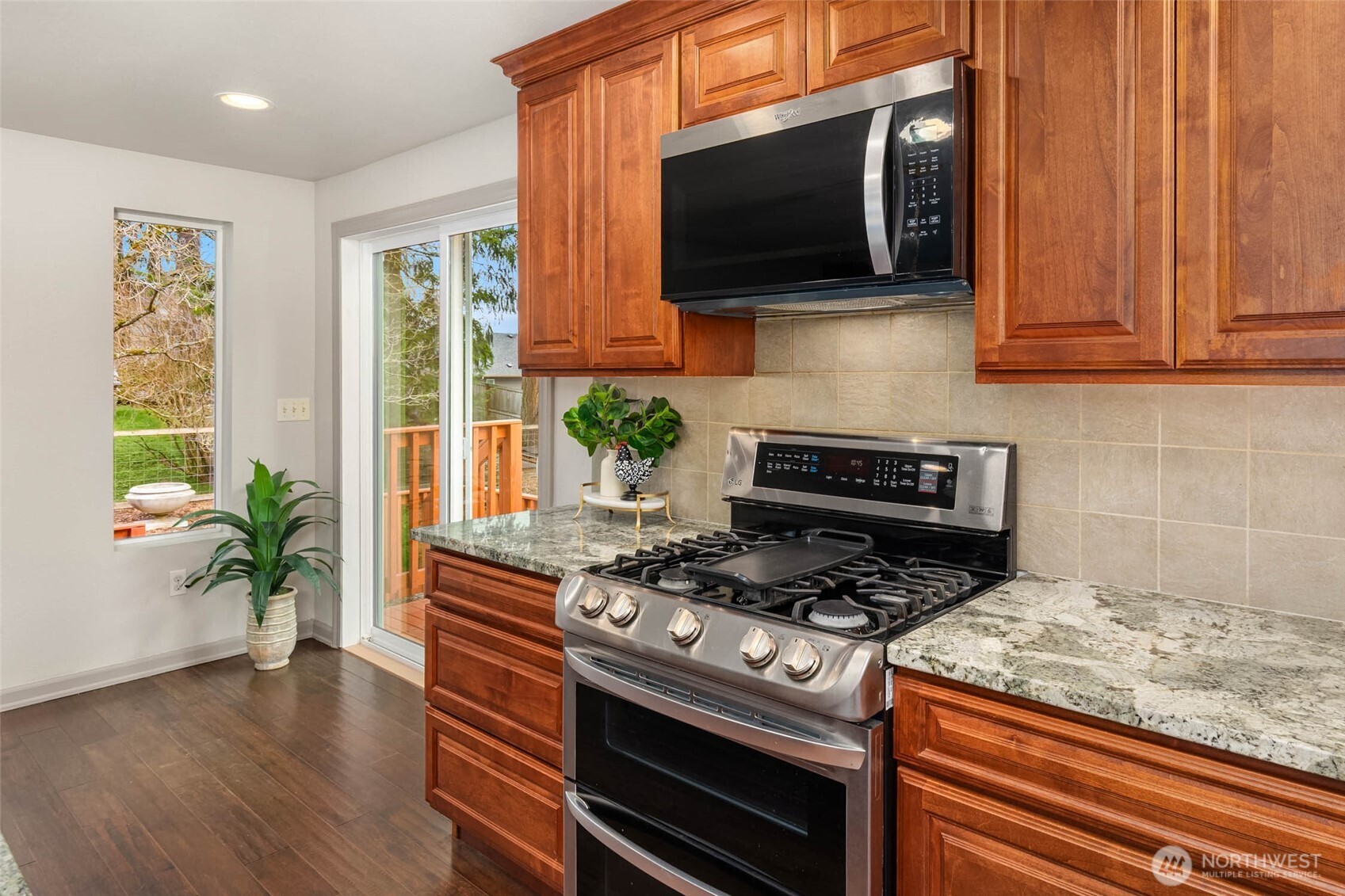 19921 10th Drive Southeast Bothell, WA 98012 - Photo 14 of 34