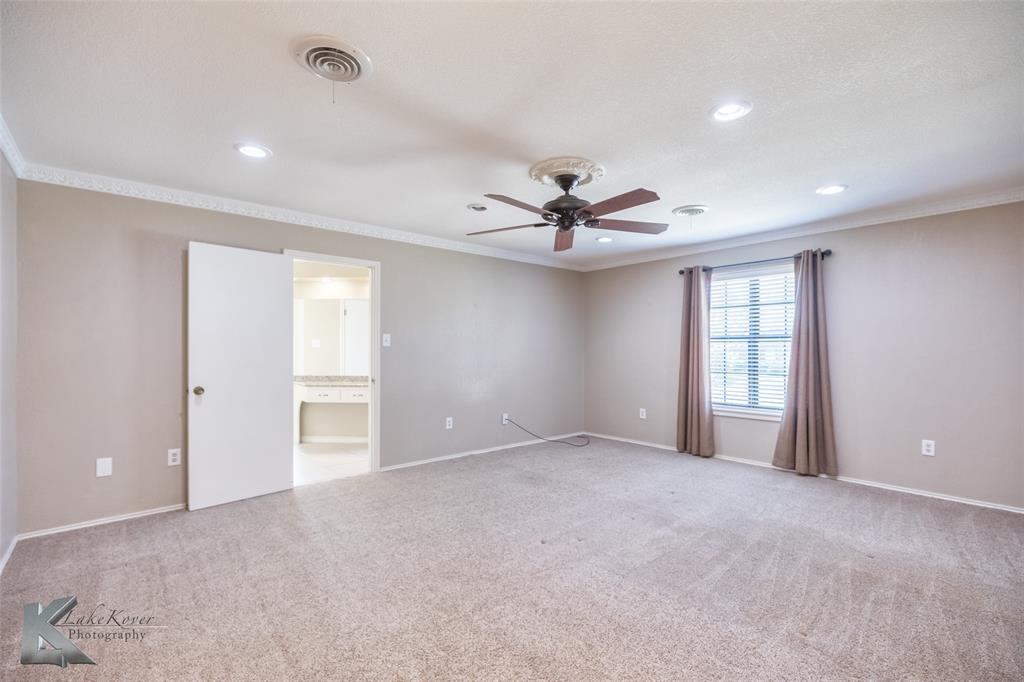 42 Riviera Circle Abilene, TX 79606 - Photo 32 of 39 a view of an empty room with a window