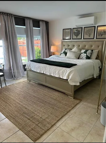 $4,800 | 19410 Northeast 19th Avenue, Miami, FL 33179