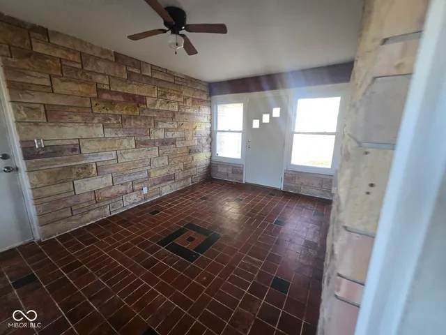 $110,000 | 700 East Mary Lane, Terre Haute, IN 47802