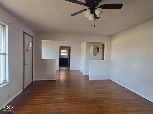 $110,000 | 700 East Mary Lane, Terre Haute, IN 47802