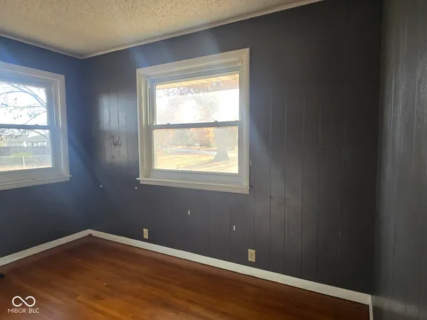 $110,000 | 700 East Mary Lane, Terre Haute, IN 47802