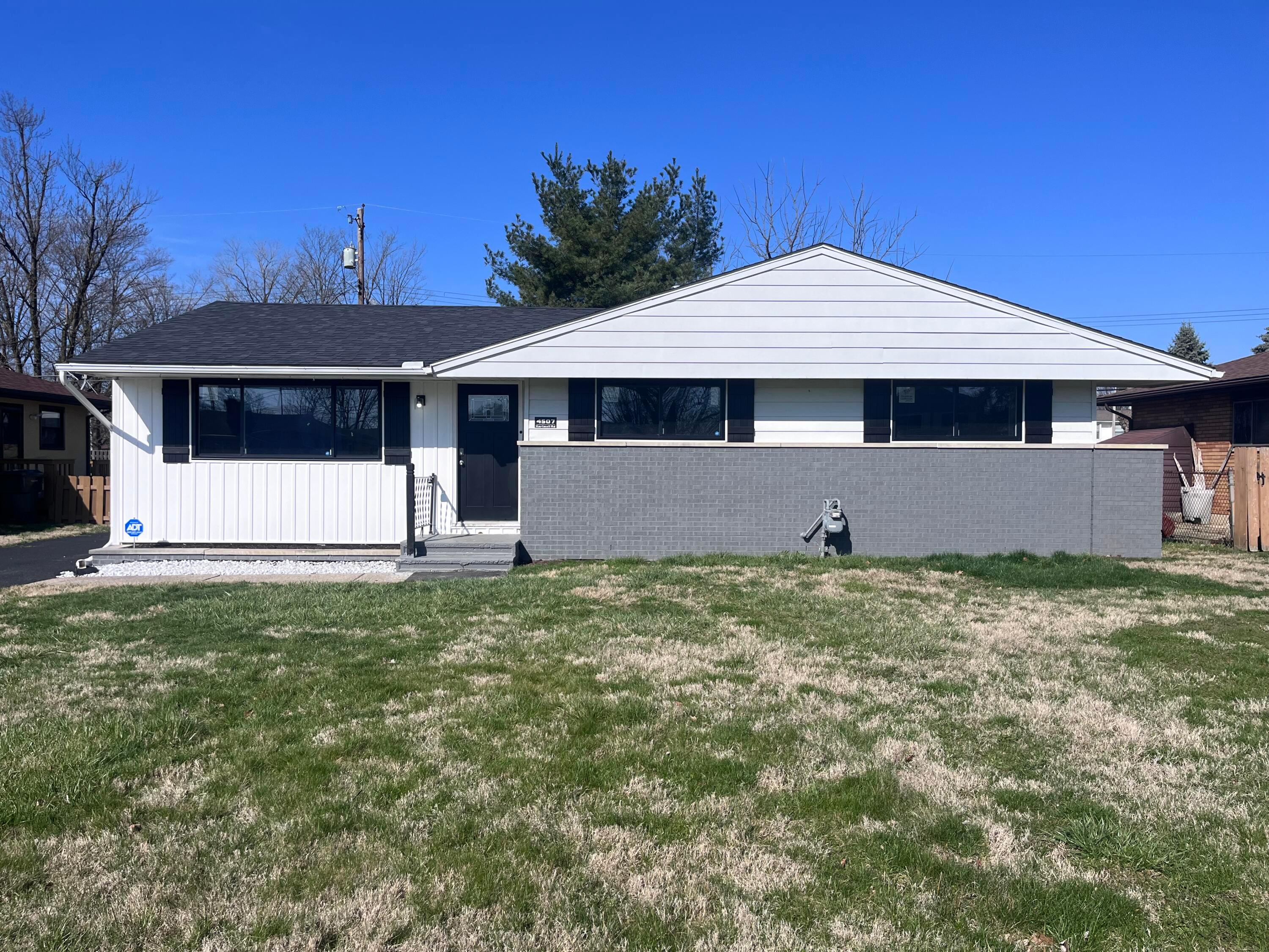 4507 Hartwell Road Columbus, OH 43224 - Photo 1 of 1 IMG_7048