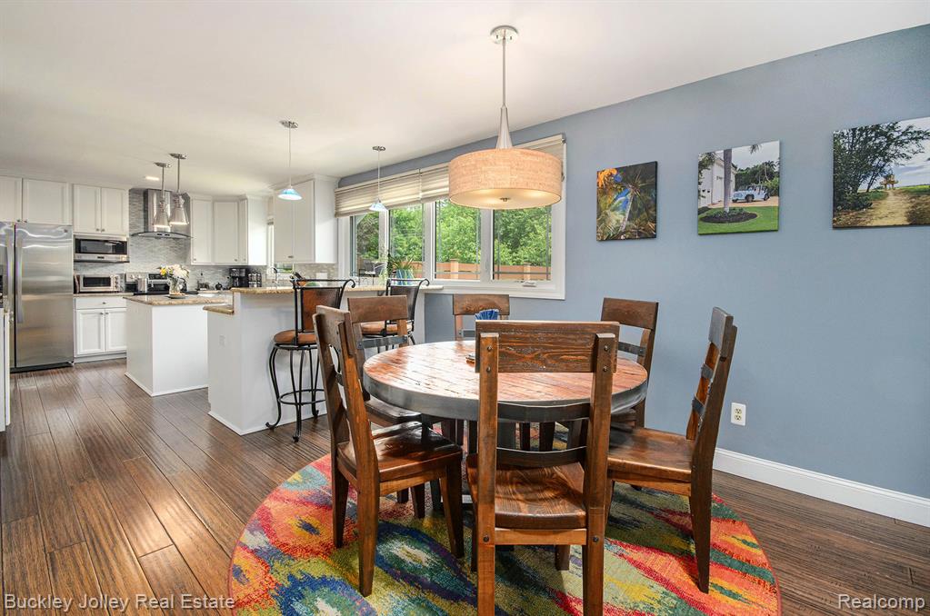 3933 Van Amberg Road Brighton, MI 48114 - Photo 12 of 31