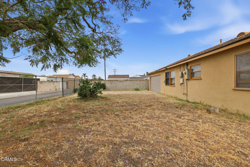 456 East Poplar Street Oxnard, CA 93033 - Photo 7 of 27