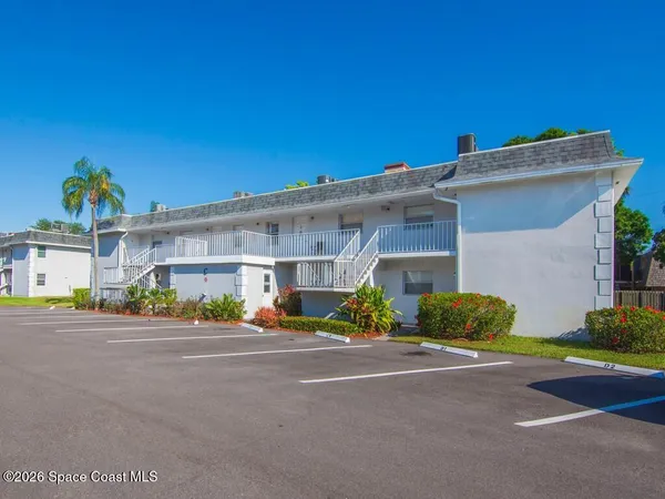 $155,000 | 1166 6th Avenue, Unit C5, Vero Beach, FL 32960