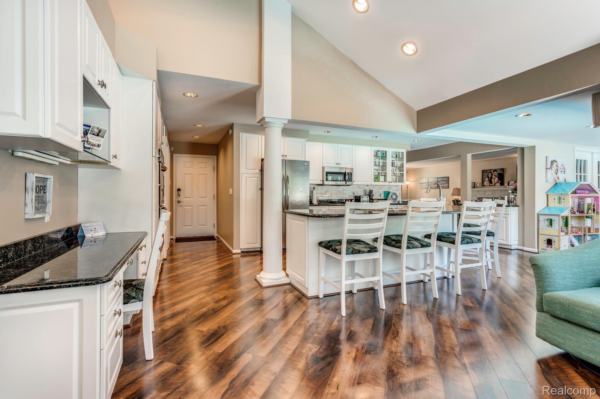 3425 Riverside Drive Port Huron, MI 48060 - Photo 12 of 78 3425 Riverside Dr-33.jpg
