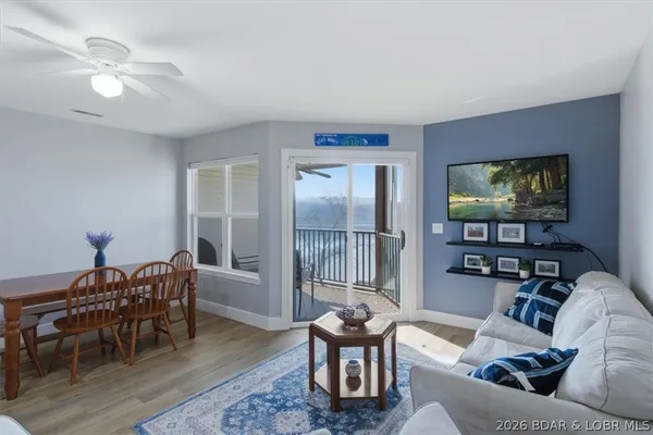 $199,900 | 575 Park Pl Drive, Unit 2B, Kaiser, MO 65047