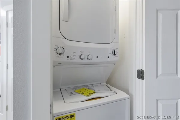 $199,900 | 575 Park Pl Drive, Unit 2B, Kaiser, MO 65047