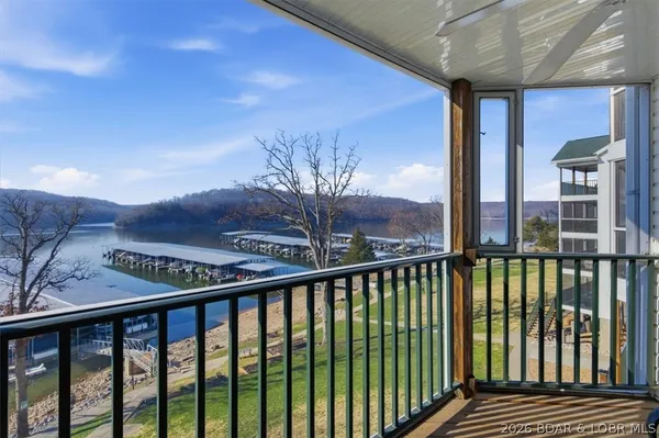 $199,900 | 575 Park Pl Drive, Unit 2B, Kaiser, MO 65047