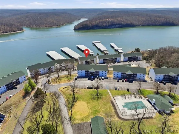 $199,900 | 575 Park Pl Drive, Unit 2B, Kaiser, MO 65047